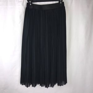 New look black pleated midi skirt size 6